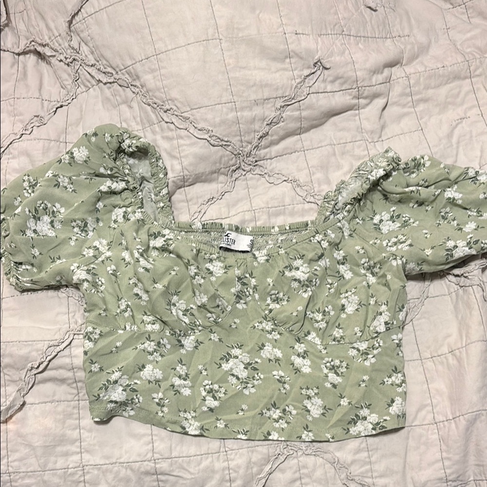 Floral Green Puff Sleeve Top